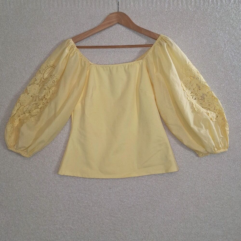 Embroidered Crochet Butter Yellow Blouse Sz M Puff Sleeve Floral Coqutte Cottage